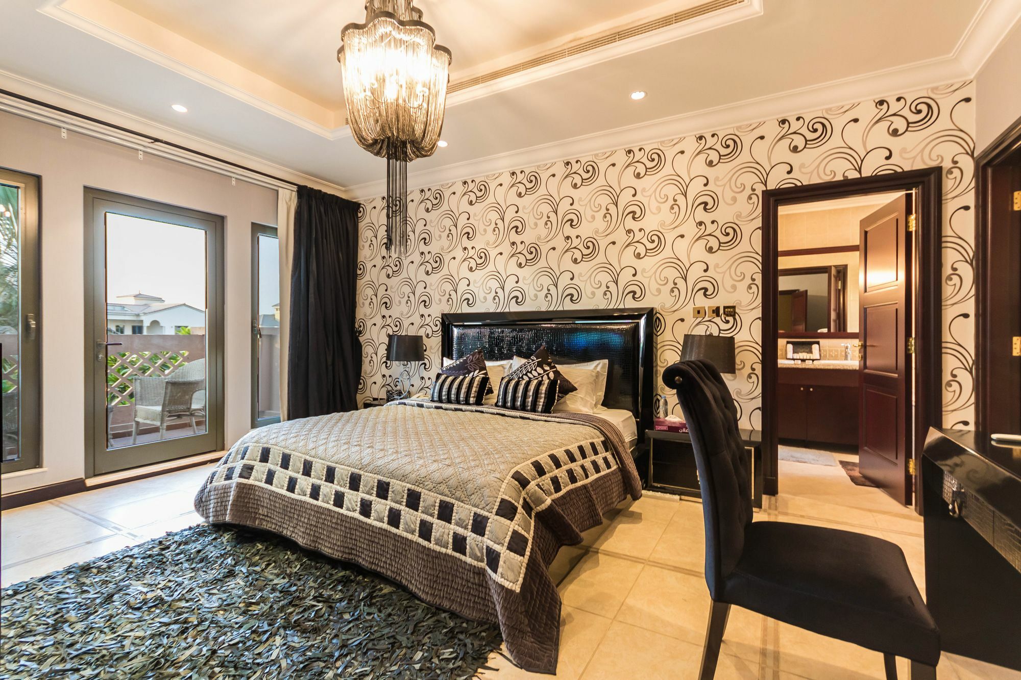 Yanjoon Holiday Homes - Palm Jumeirah Frond A Villas Dubái Exterior foto