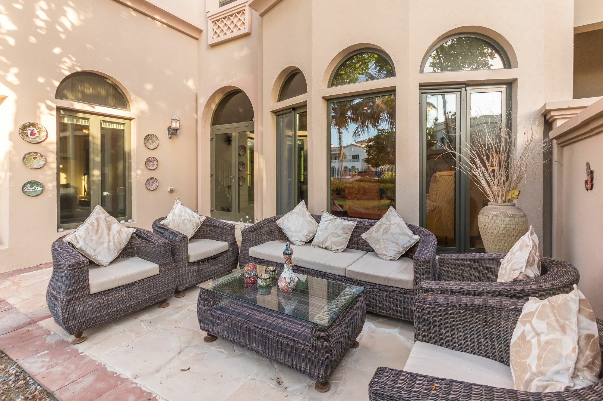Yanjoon Holiday Homes - Palm Jumeirah Frond A Villas Dubái Exterior foto